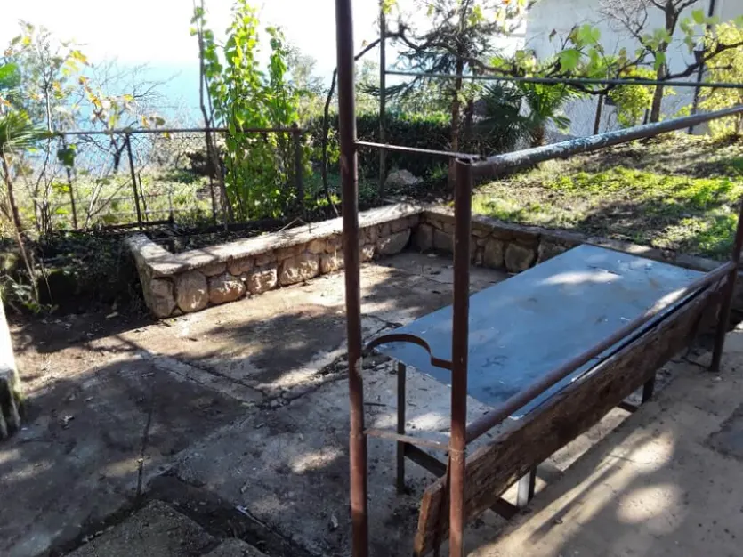 Mala Kuća s Vrtom – slika 6
