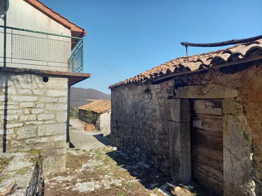 3 Kamene Kuće s Prekrasnim Pogledom na More – slika 5