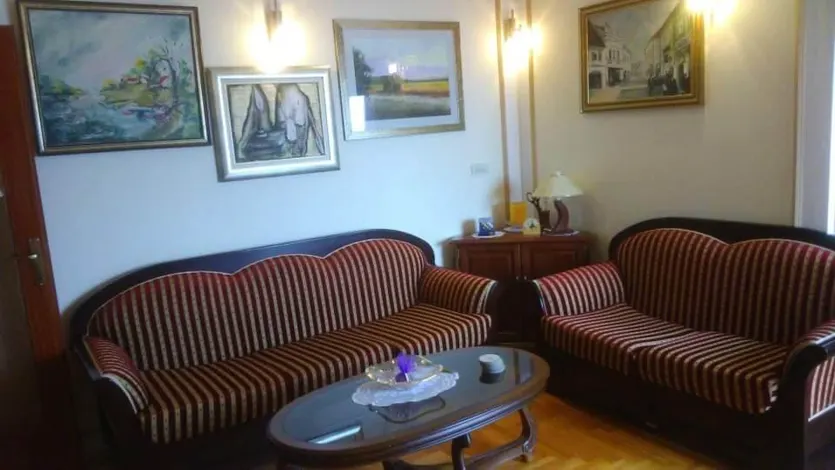 Apartman s Pogledom i 400 m od Mora – slika 5